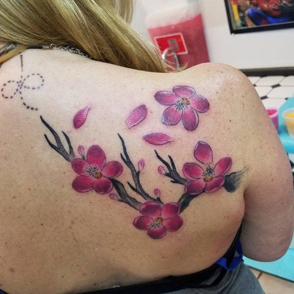 tatuagem flor de cerejeira 148