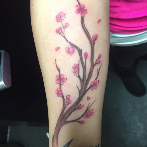 tatuagem flor de cerejeira 169