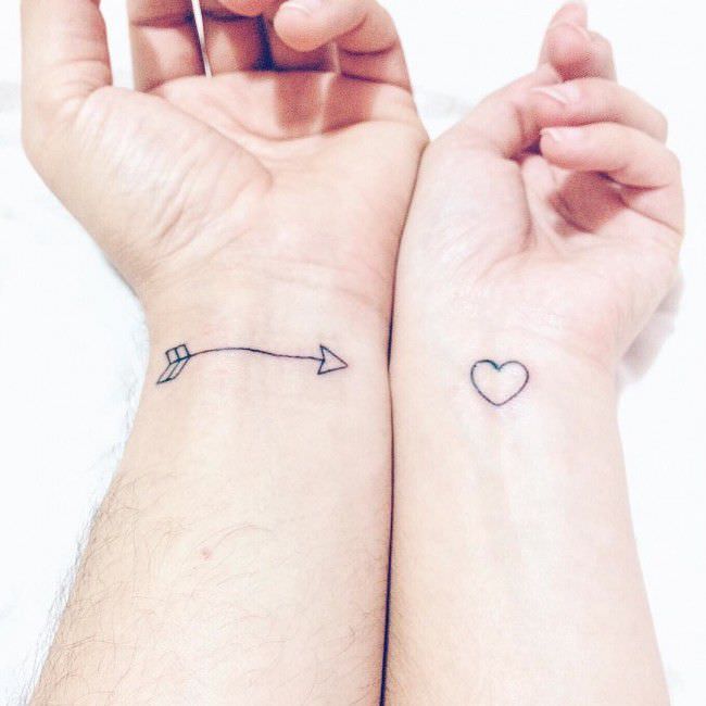 75 Tatuagens para os casais: ideias & desenhos de amor