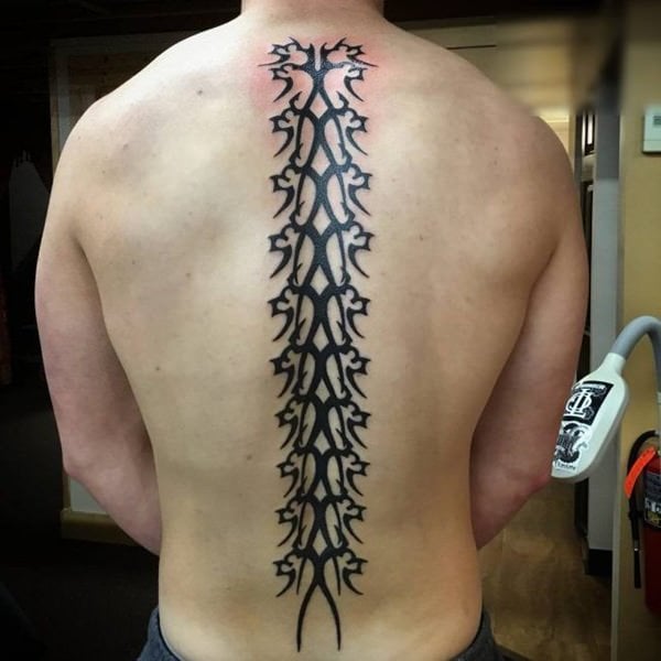 tatuagem coluna vertebral 150