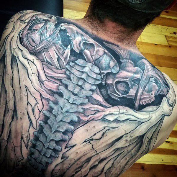 tatuagem coluna vertebral 168