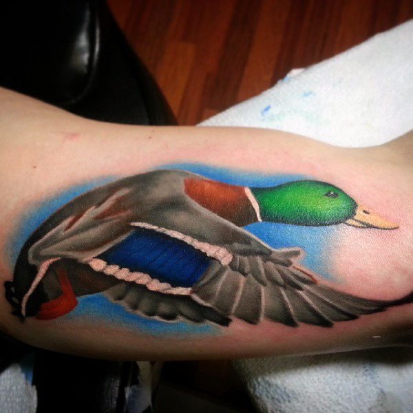 105 Tatuagens de patos (Com o seu significado)
