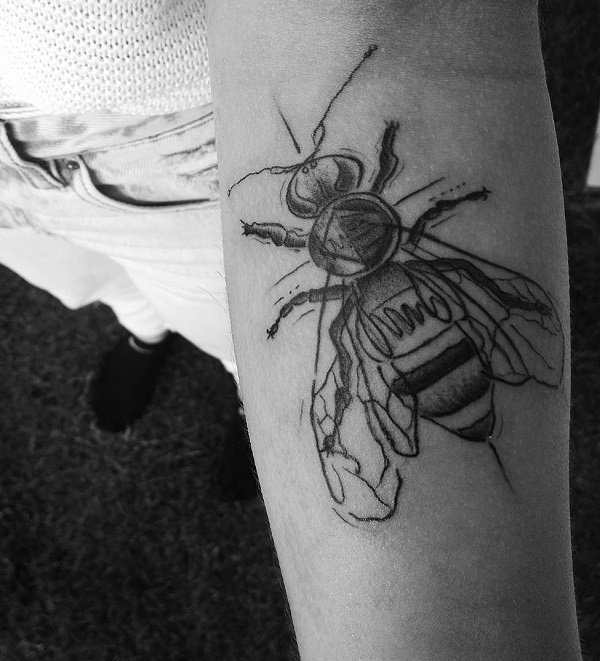 tatuagem abelha 155