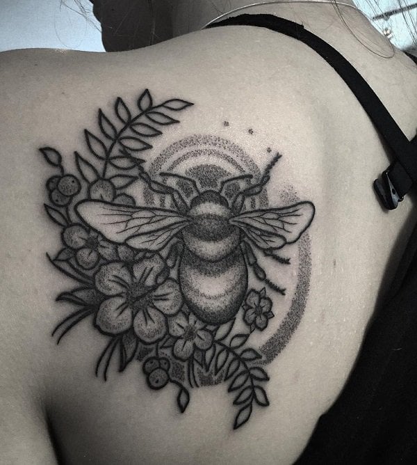 tatuagem abelha 428