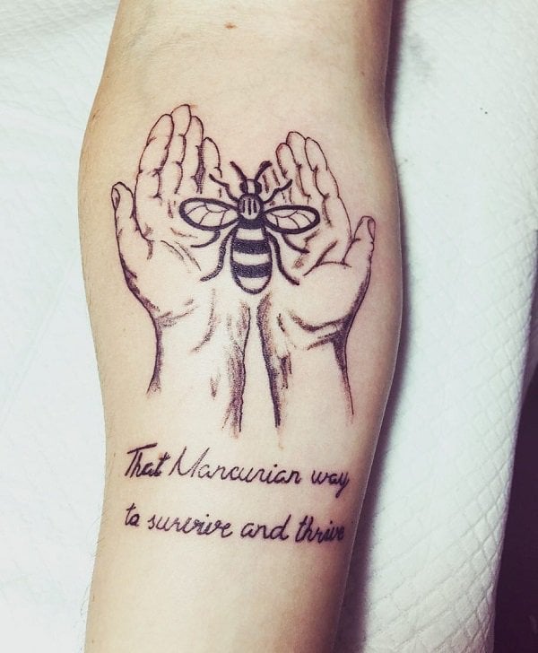 tatuagem abelha 571