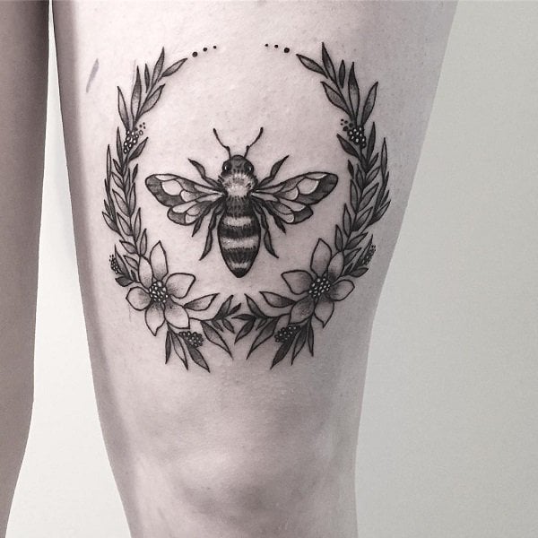 tatuagem abelha 688