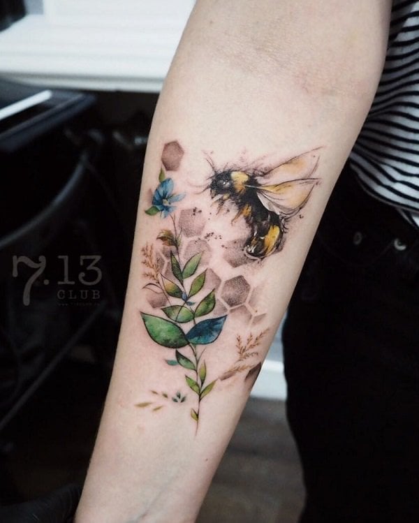 tatuagem abelha 974