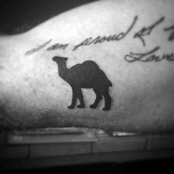 tatuagem camelo 21