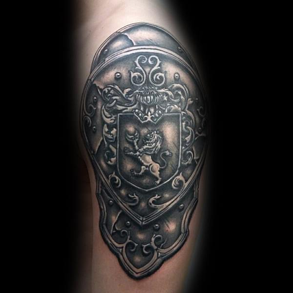 tatuagem escudo 113