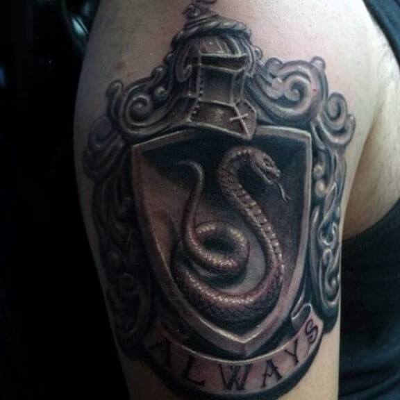 tatuagem escudo 47