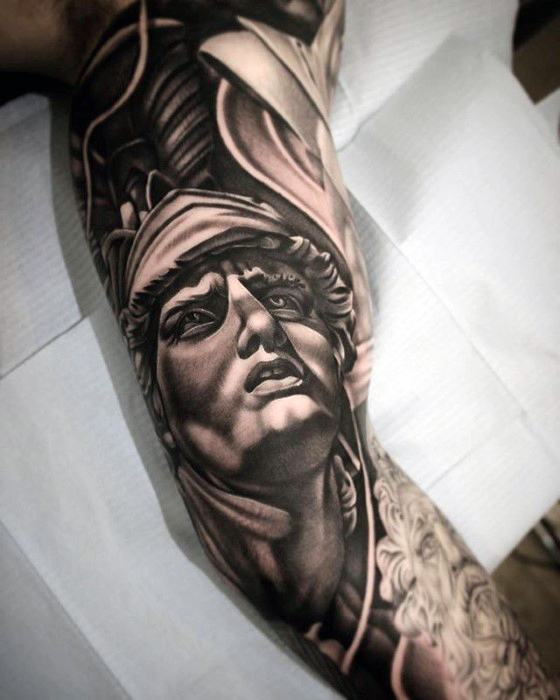 tatuagem estatua romana07