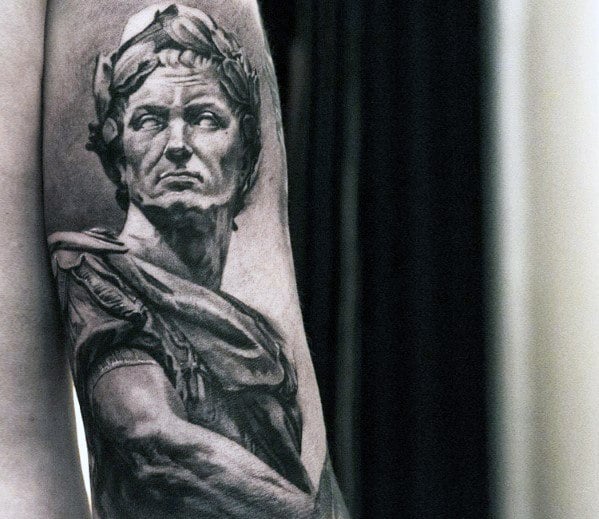 tatuagem estatua romana85