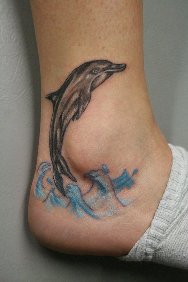 tattuagem golfinho 75