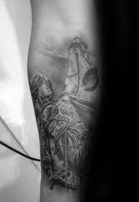 tatuagem deusa justicia simbolo 24