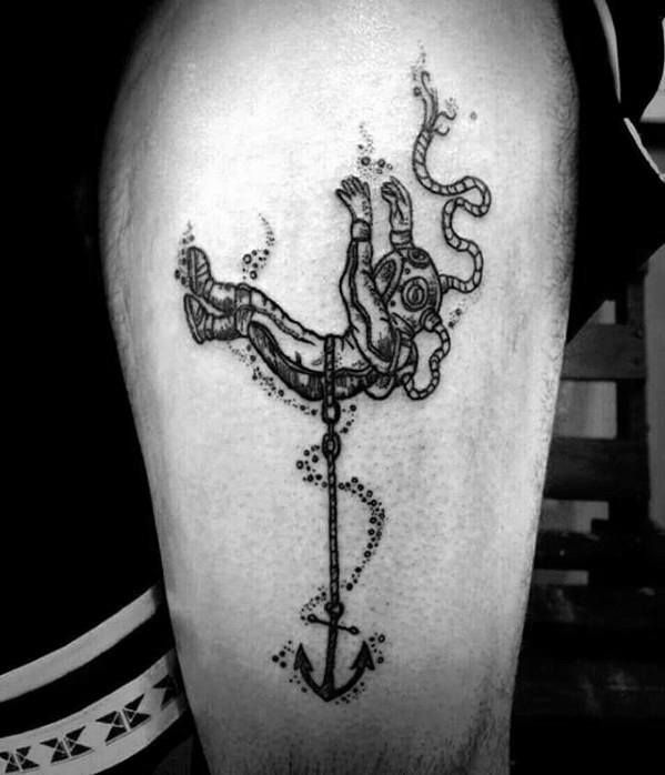 tatuagem mergulhador 51