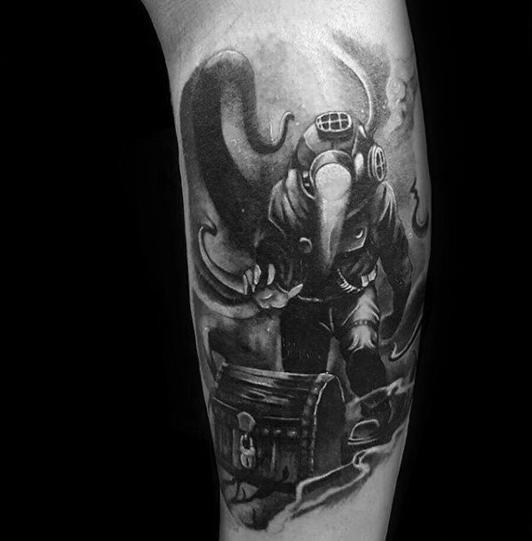 tatuagem mergulhador 85