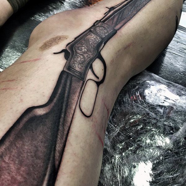 tatuagem pistola 49