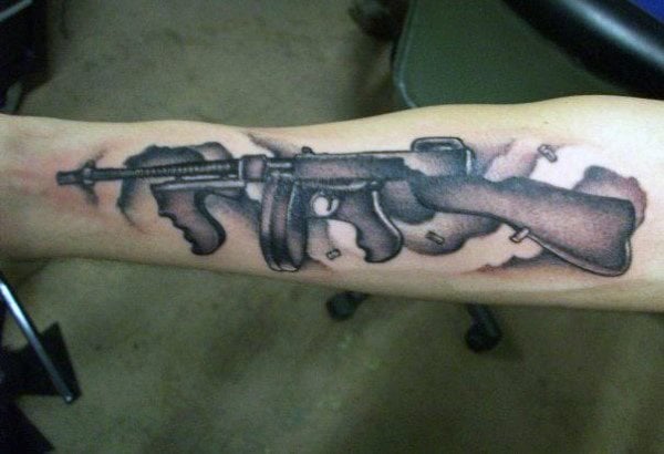 tatuagem pistola 91