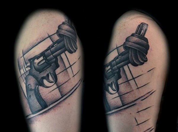 tatuagem pistola 94
