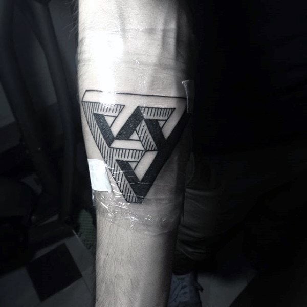 tatuagem triangulo 106