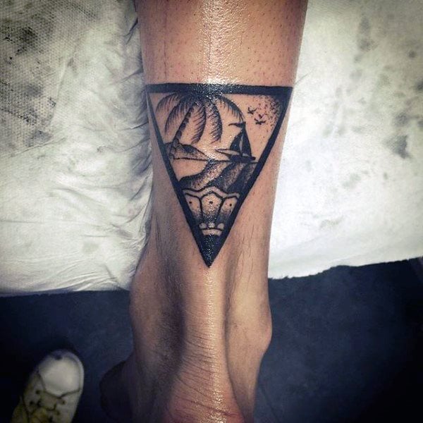 tatuagem triangulo 112