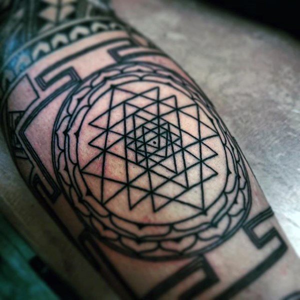 tatuagem triangulo 73