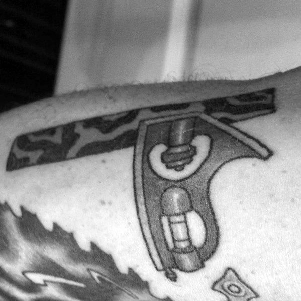 tatuagem carpinteiro 95