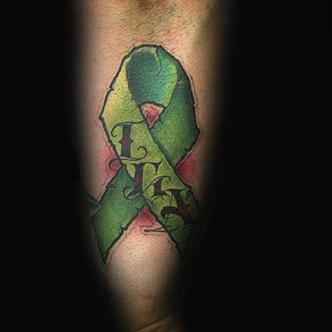 tatuagem laco contra o cancer 111