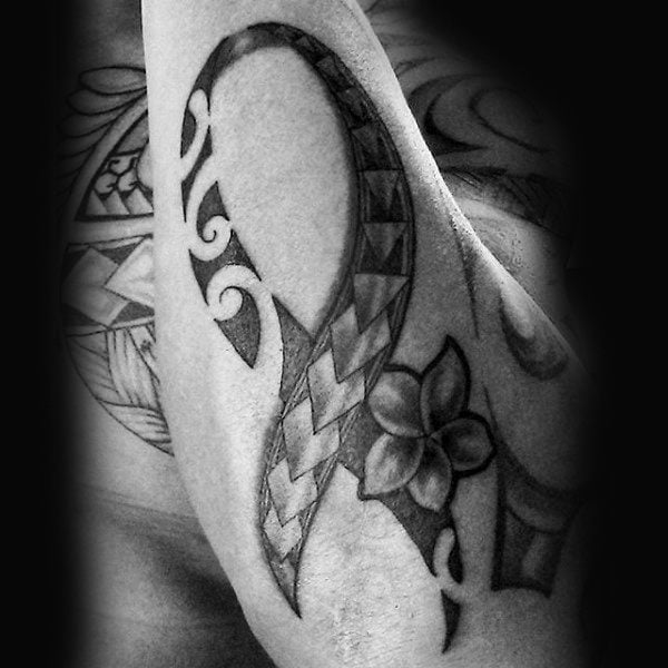 tatuagem laco contra o cancer 39