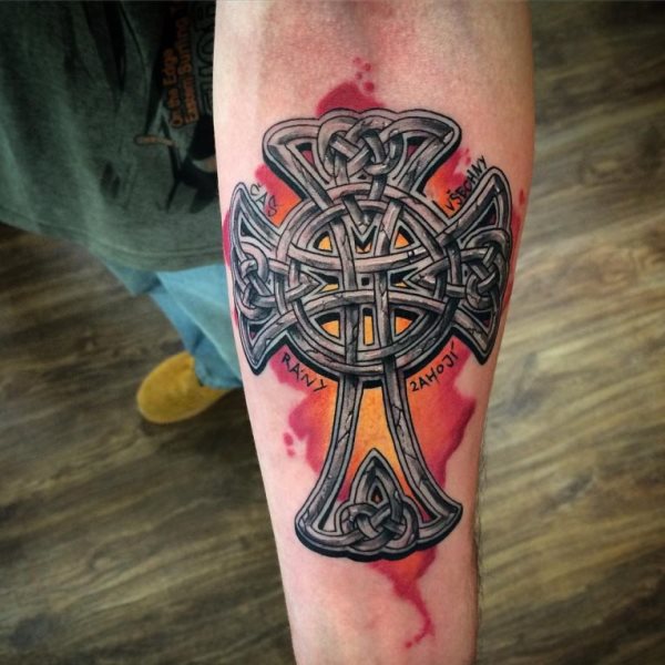 tatuagem cruz 118