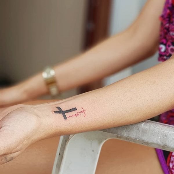 tatuagem cruz 542