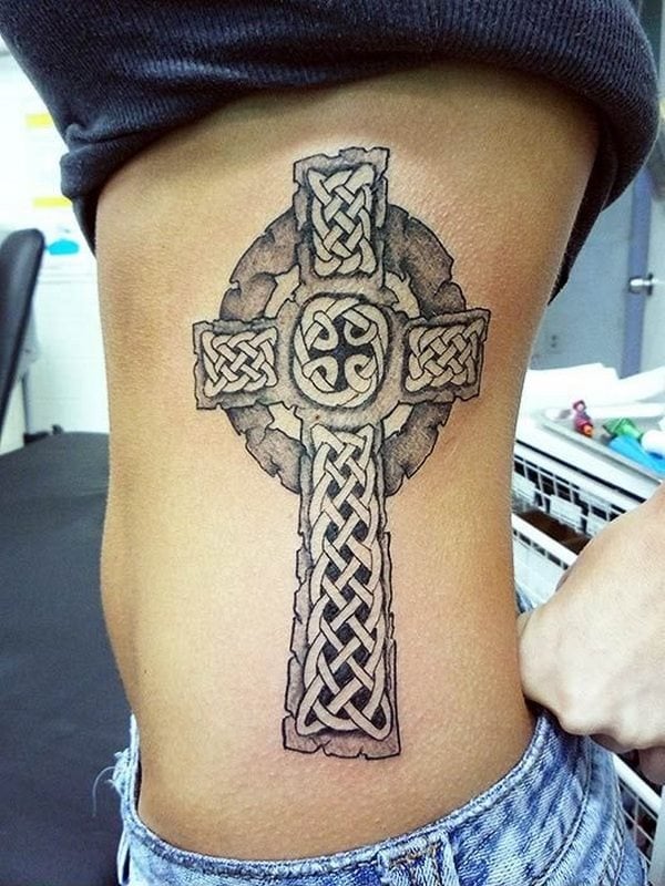tatuagem cruz 74