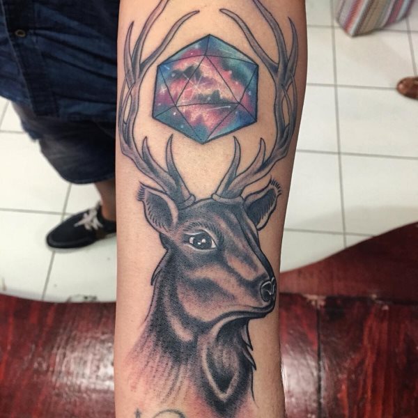 tatuagem cervo 182