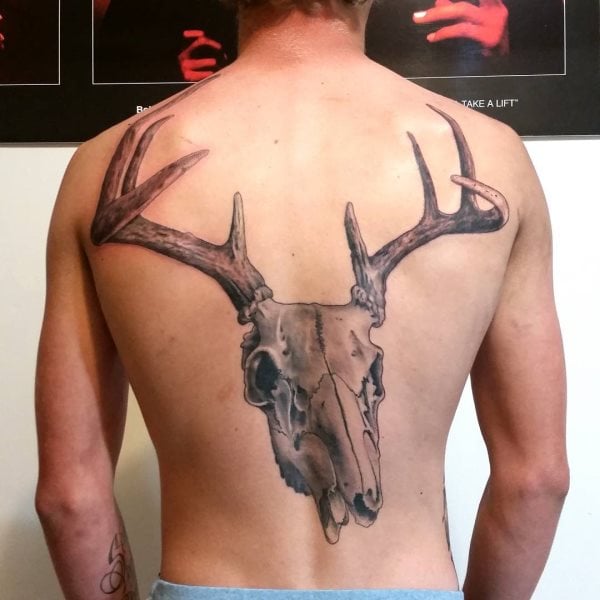 tatuagem cervo 186