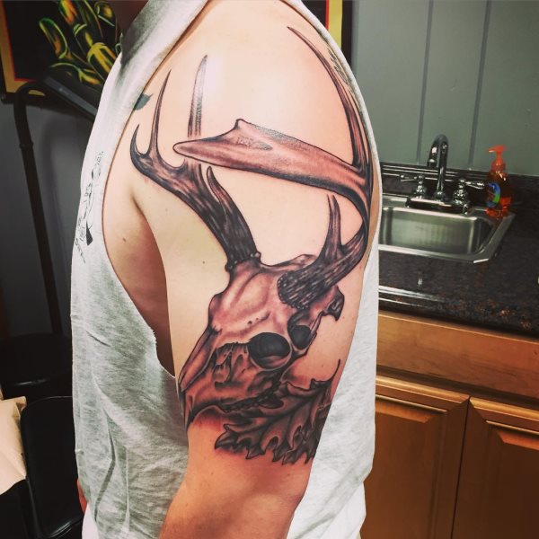 tatuagem cervo 188