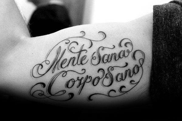 tatuagem em latin 102