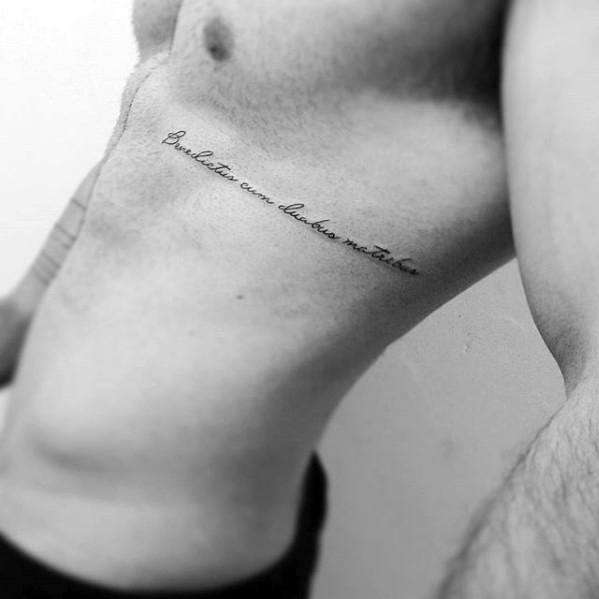 tatuagem em latin 114