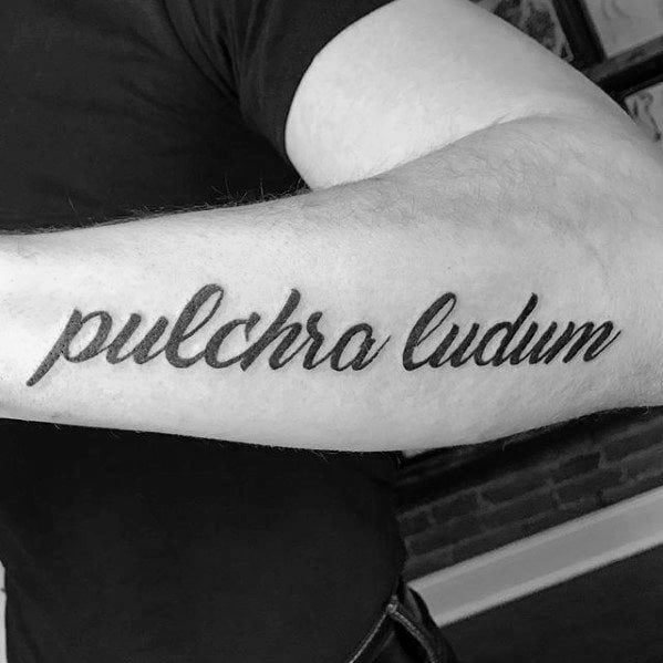 tatuagem em latin 84