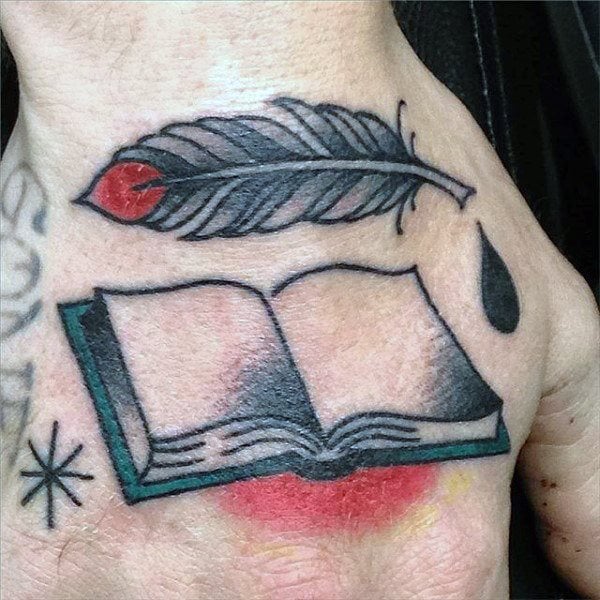 tatuagem livros 25