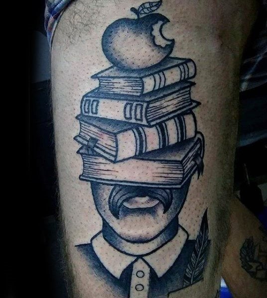 tatuagem livros 77
