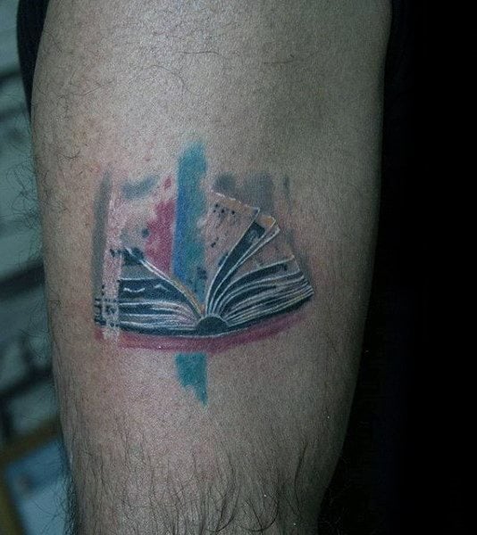 tatuagem livros 95