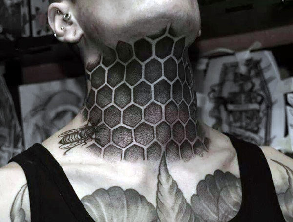 tatuagem favo de mel abelha 105