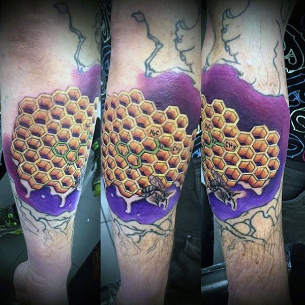tatuagem favo de mel abelha 95